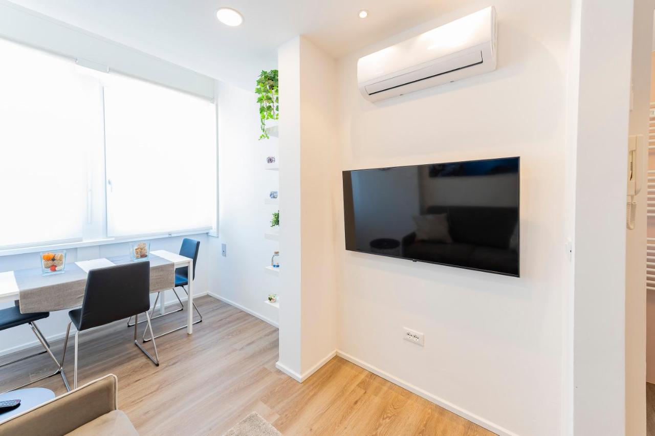 Piazza Salotto & Stazione Comfy Apartment Pescara Bagian luar foto