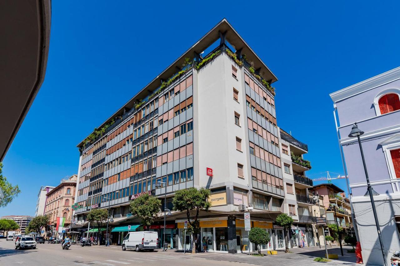Piazza Salotto & Stazione Comfy Apartment Pescara Bagian luar foto